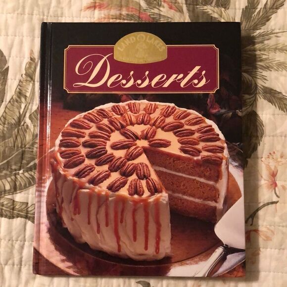 Land O’Lakes Other - Vintage Treasure LandOLakes Desserts Cookbook